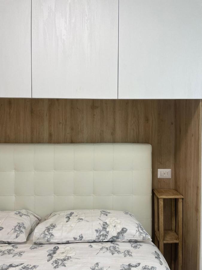 Casa La Rosa Apartment กุบบีโอ ภายนอก รูปภาพ