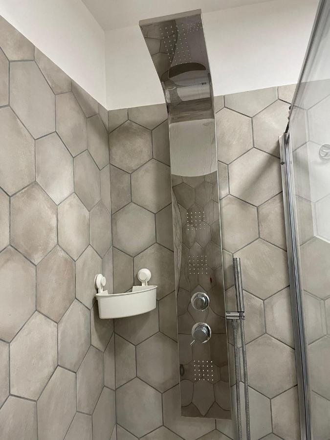 Casa La Rosa Apartment กุบบีโอ ภายนอก รูปภาพ