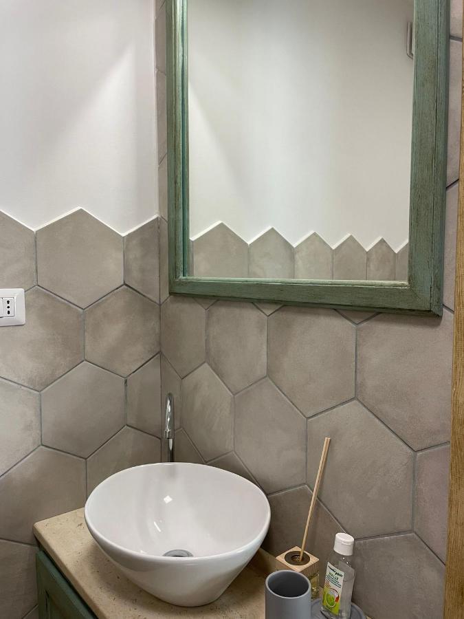 Casa La Rosa Apartment กุบบีโอ ภายนอก รูปภาพ