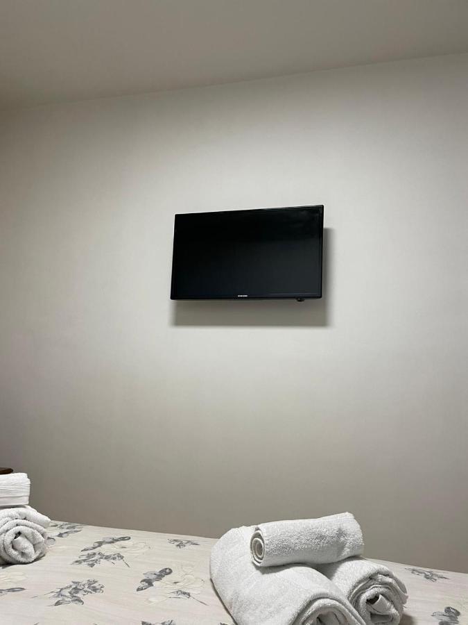 Casa La Rosa Apartment กุบบีโอ ภายนอก รูปภาพ