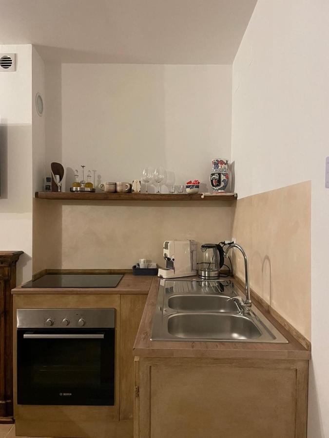 Casa La Rosa Apartment กุบบีโอ ภายนอก รูปภาพ